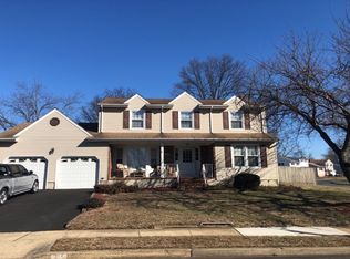 314 Decatur Ave, Middlesex, NJ 08846