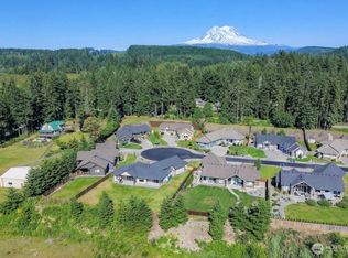 167 Mountain Crest Ln, Eatonville, WA 98328