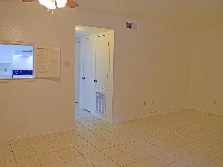 12633 Memorial Dr #3/16 — Photo 8