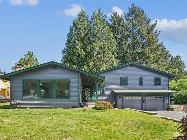 7484 Woodridge Lane NW, Bremerton, WA 98311