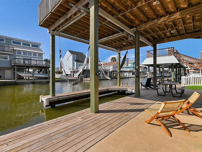 22101 Guadalupe Dr — Photo 30