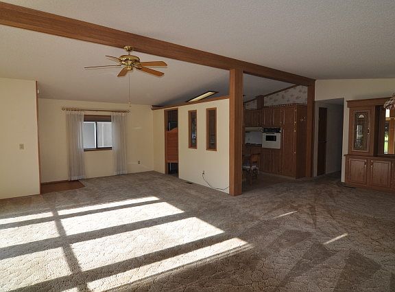 4th image of 573 NW Silver Meadow Ln
