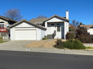 207 San Leon Dr, Vacaville, CA 95688