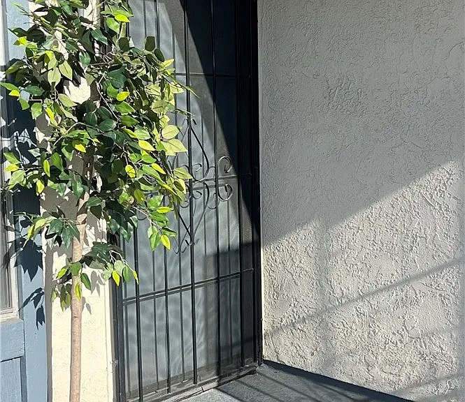 338 E Meats Ave — Photo 4