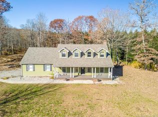 82 Bennett Dr, Hampton, CT 06247