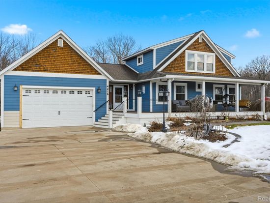4216 Nicholson Rd, Fowlerville, MI 48836