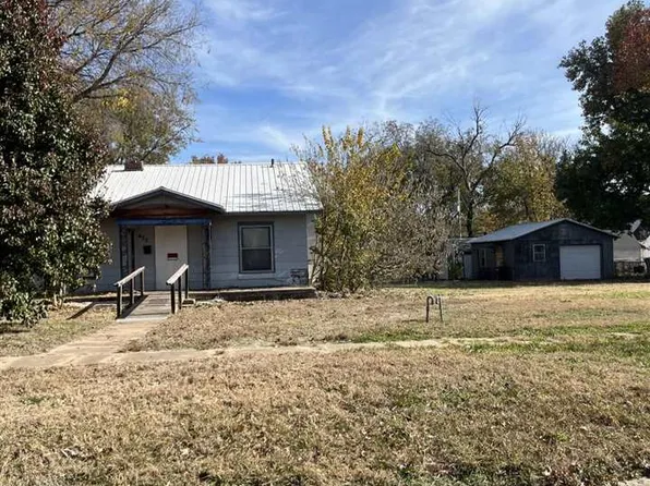 437 S Palm St, Ponca City, OK 74601