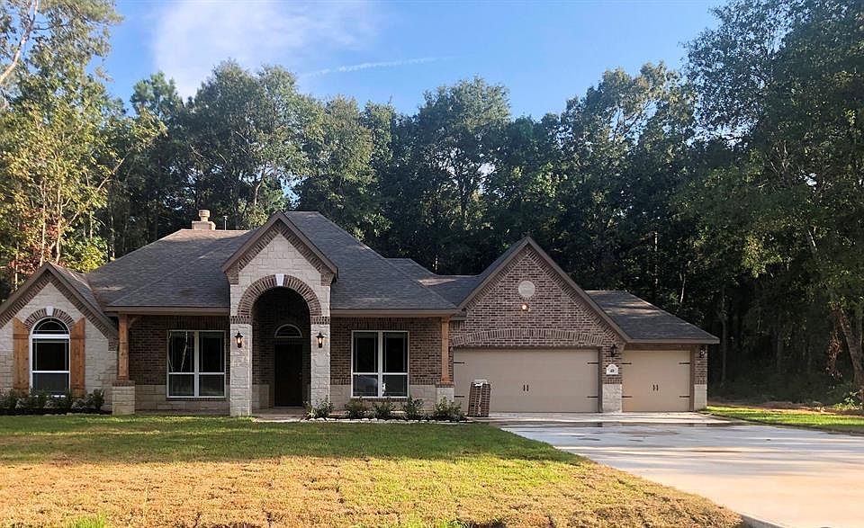 1st image of 48 Chestnut Dr