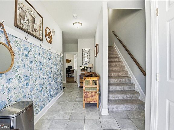 3rd image of 1032 Rye Dr