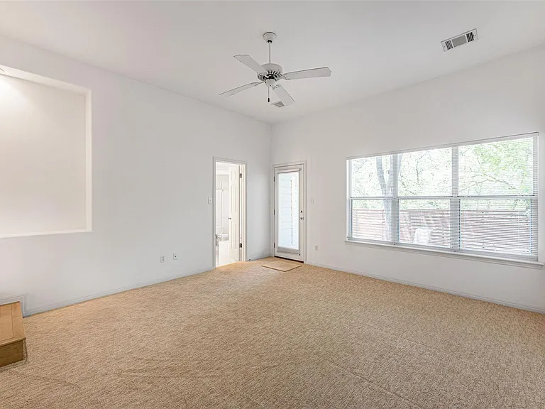 1621 Maggie Mayes St — Photo 21