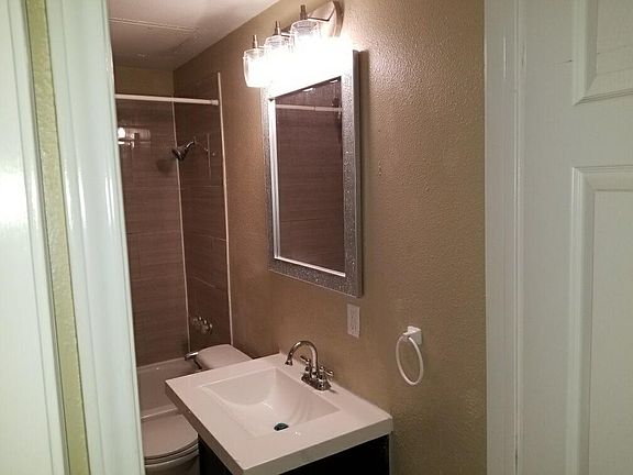4th image of 5722 1/2 Vickery Blvd #5722-1/2