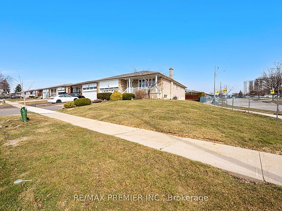 2nd image of 3 Mayberry Rd