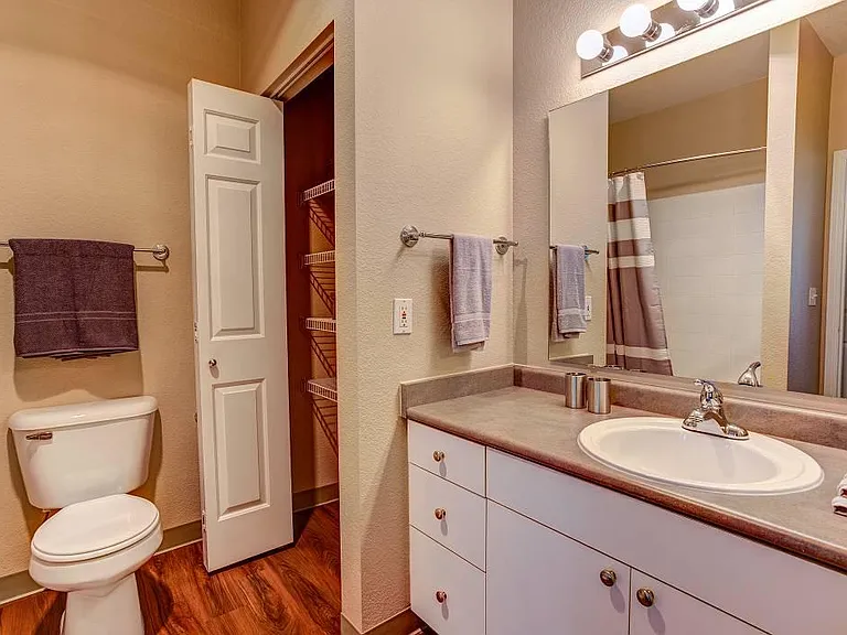 Commons at Verandas in Tanasbourne Apartments — Photo 32