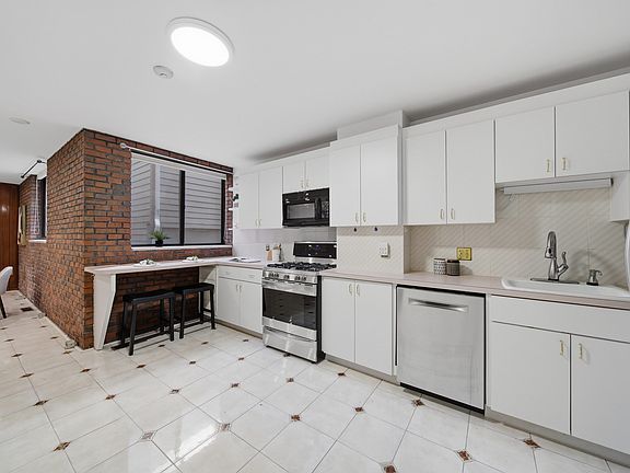 2nd image of 71 Lubec St APT 1