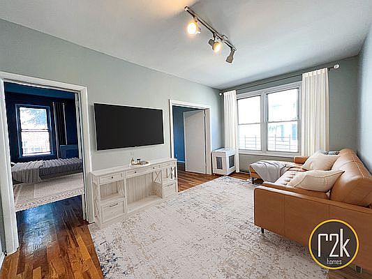 1st image of 32-34 33rd St #2B