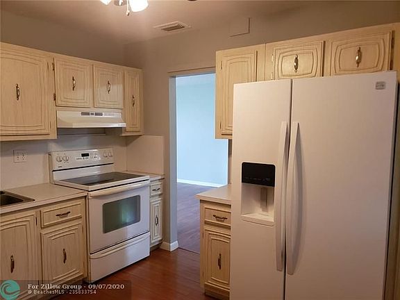 3rd image of 2430 NW 81st Ave Unit 108