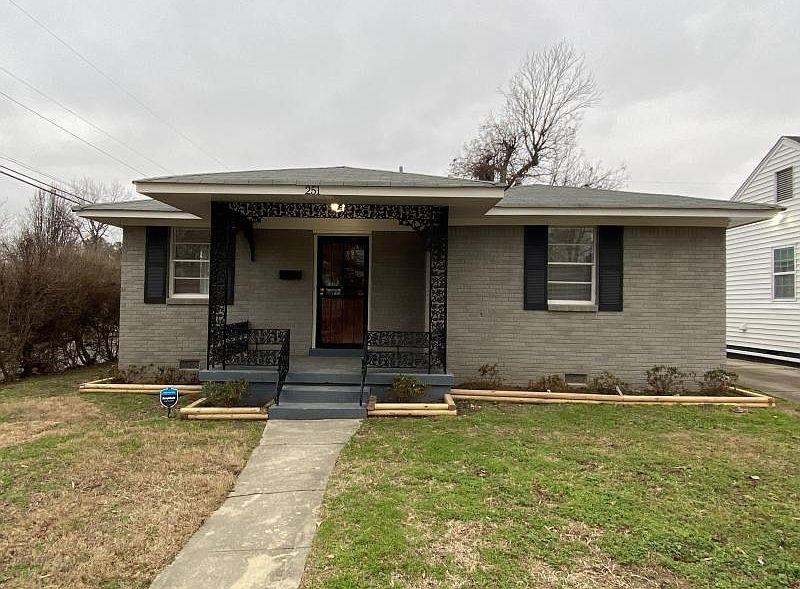 1st image of 251 W Waldorf Ave