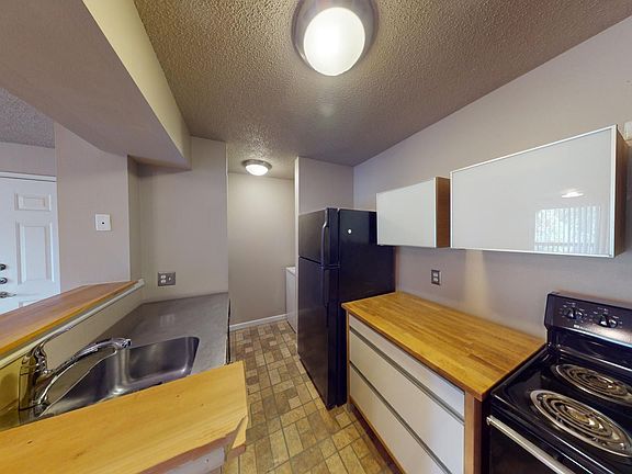 2nd image of 325 Forestway Cir Unit 303