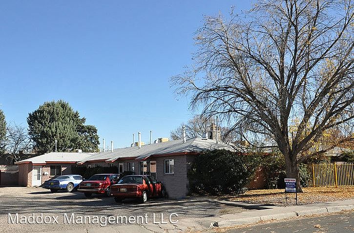 1st image of 1024 Madeira Dr SE