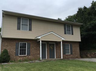 238 E Augusta Ave #240, Vinton, VA 24179