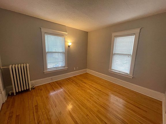 4th image of 3148 Pillsbury Ave