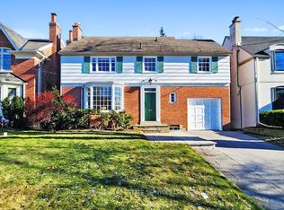 19 Strathgowan Cres, Toronto, ON M4N 2Z6