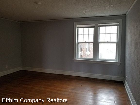 3rd image of 1256 Hawthorne Pl APT C