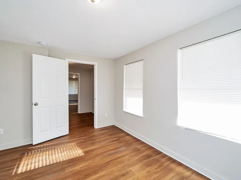 1624 Fairview Dr — Photo 10