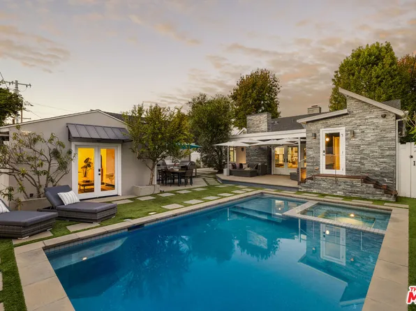 7715 Henefer Ave, Los Angeles, CA 90045