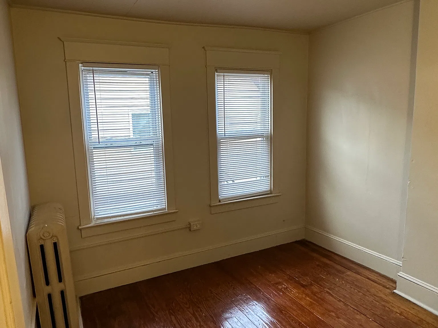 3 bed, 1800 sqft, $1,000 — Photo 3