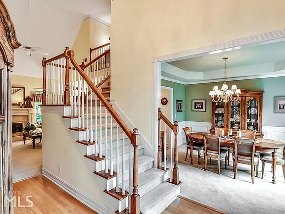 3rd image of 4252 Creek Haven Dr
