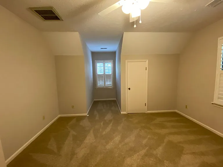 1407 June Rd — Photo 25