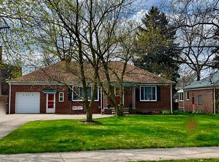 4358 Wooster Rd, Fairview Park, OH 44126