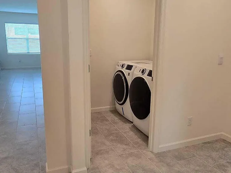 528 Seafoam Cir — Photo 17