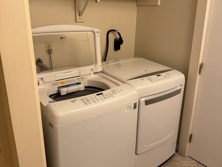 190 Tomlinson Ave #3 — Photo 8