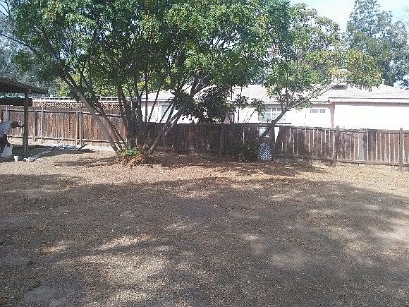 2nd image of 906 S Brown St