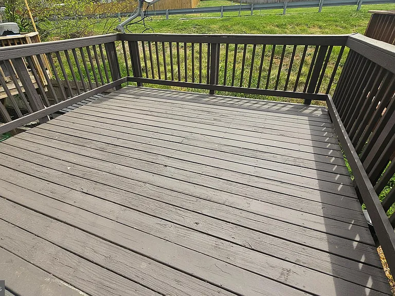 303 Dundee Pl — Photo 18