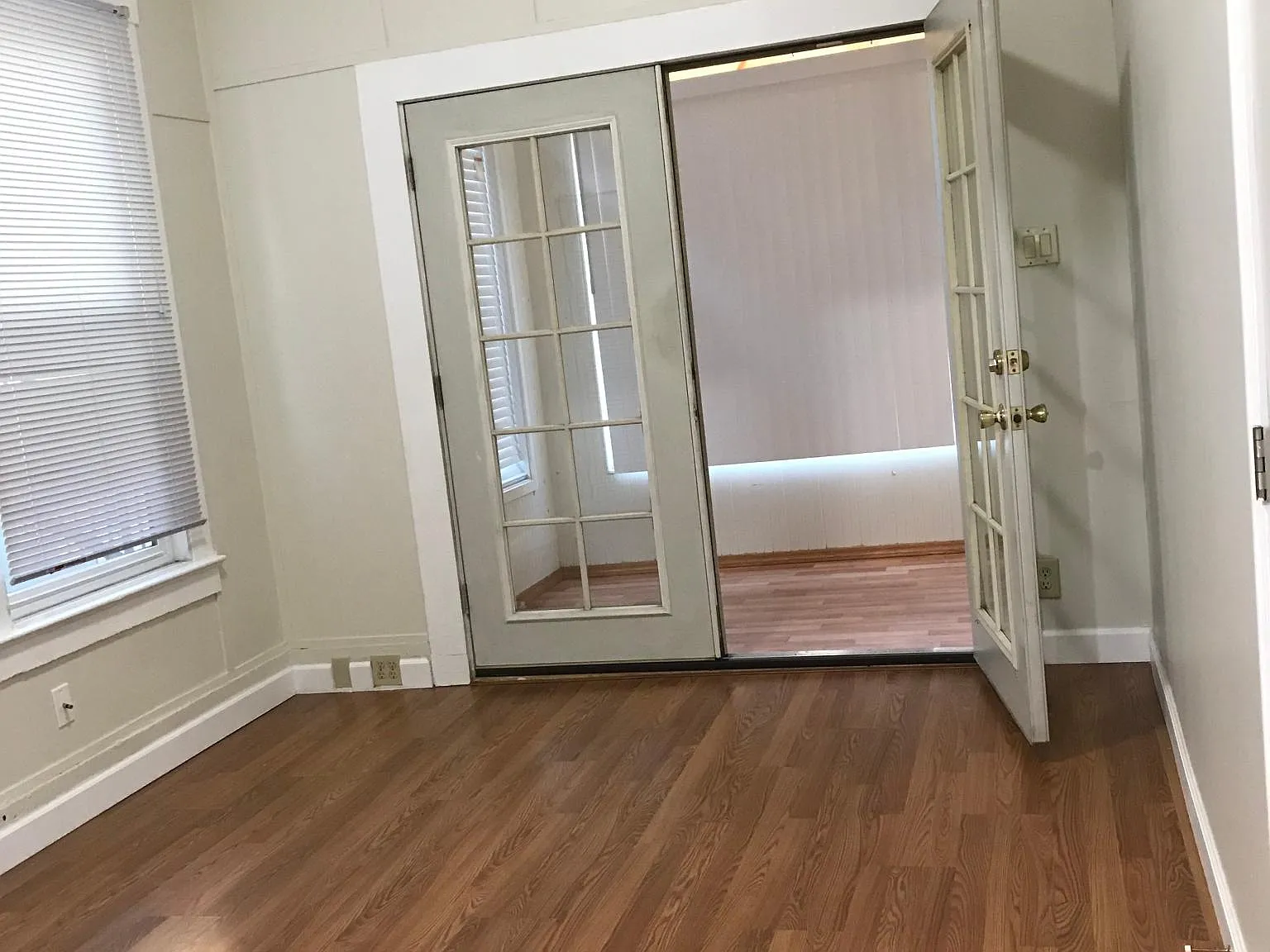 4 bed, 1.5 bath, 1480 sqft, $4,600 — Photo 3