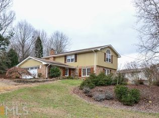 5010 Heatherdale Ln, Dunwoody, GA 30360