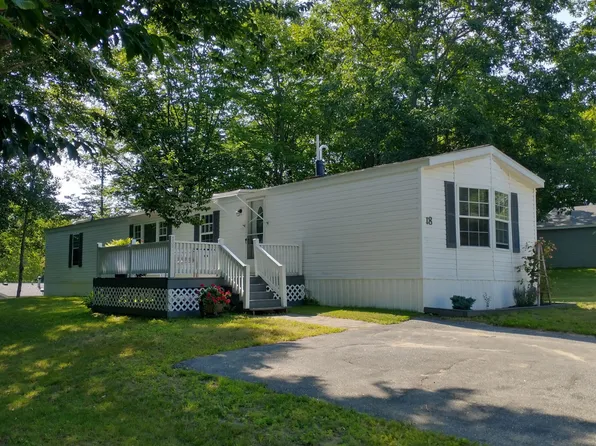 18 Hilltop Court, Turner, ME 04282