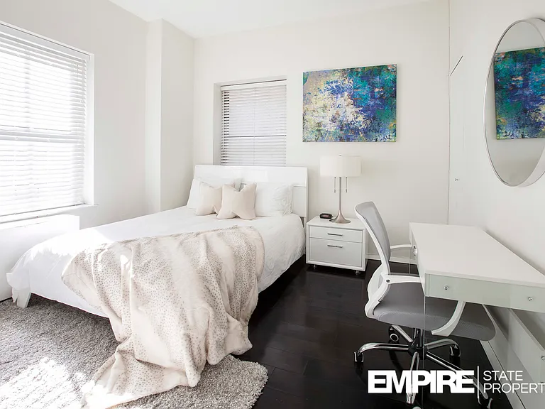 150 W 51st St #2032 — Photo 2
