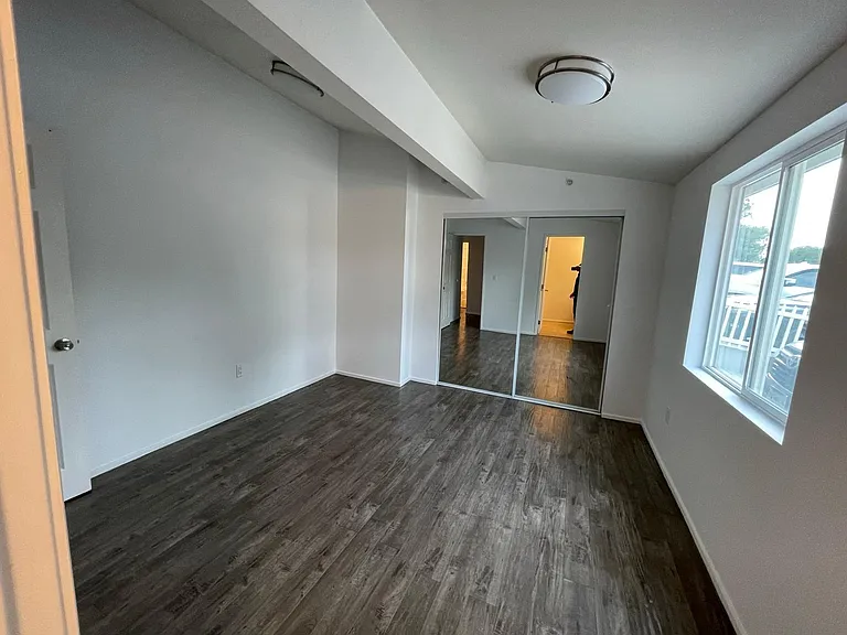 4500 Arch St — Photo 6