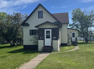 626 10th Ave, Two Harbors, MN 55616