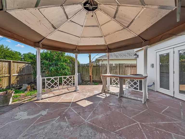 15910 Clayton Bend Dr — Photo 48