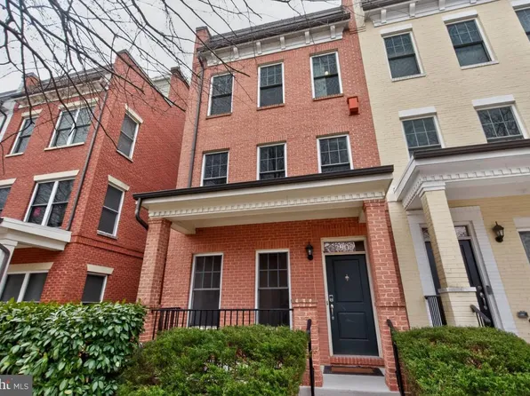 2909 Chancellors Way NE, Washington, DC 20017