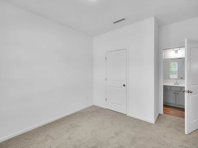1224 Maxwell Ct — Photo 17