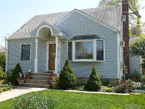 1st image of 316 Pleasantview Ct