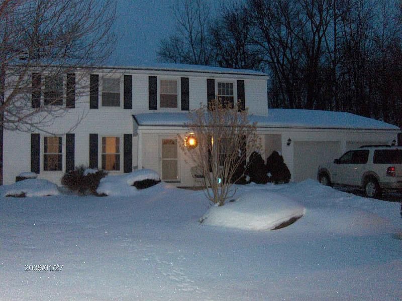 1st image of 104 Mercury Cir