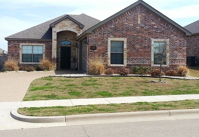1st image of 3036 Silver Saddle Dr