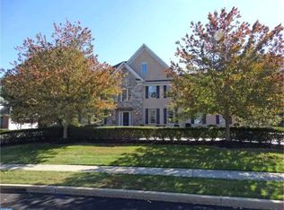 1410 Royal Oak Dr, Blue Bell, PA 19422